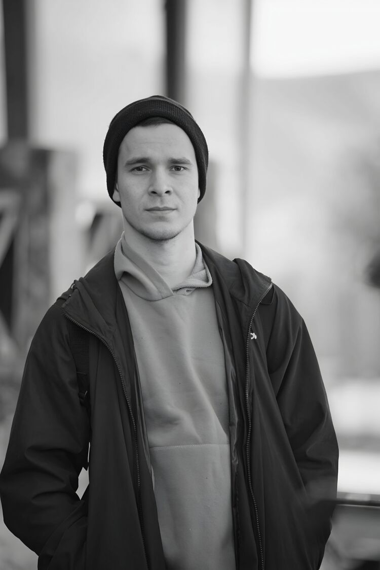  --,   Ivan, 26 ,   ,   