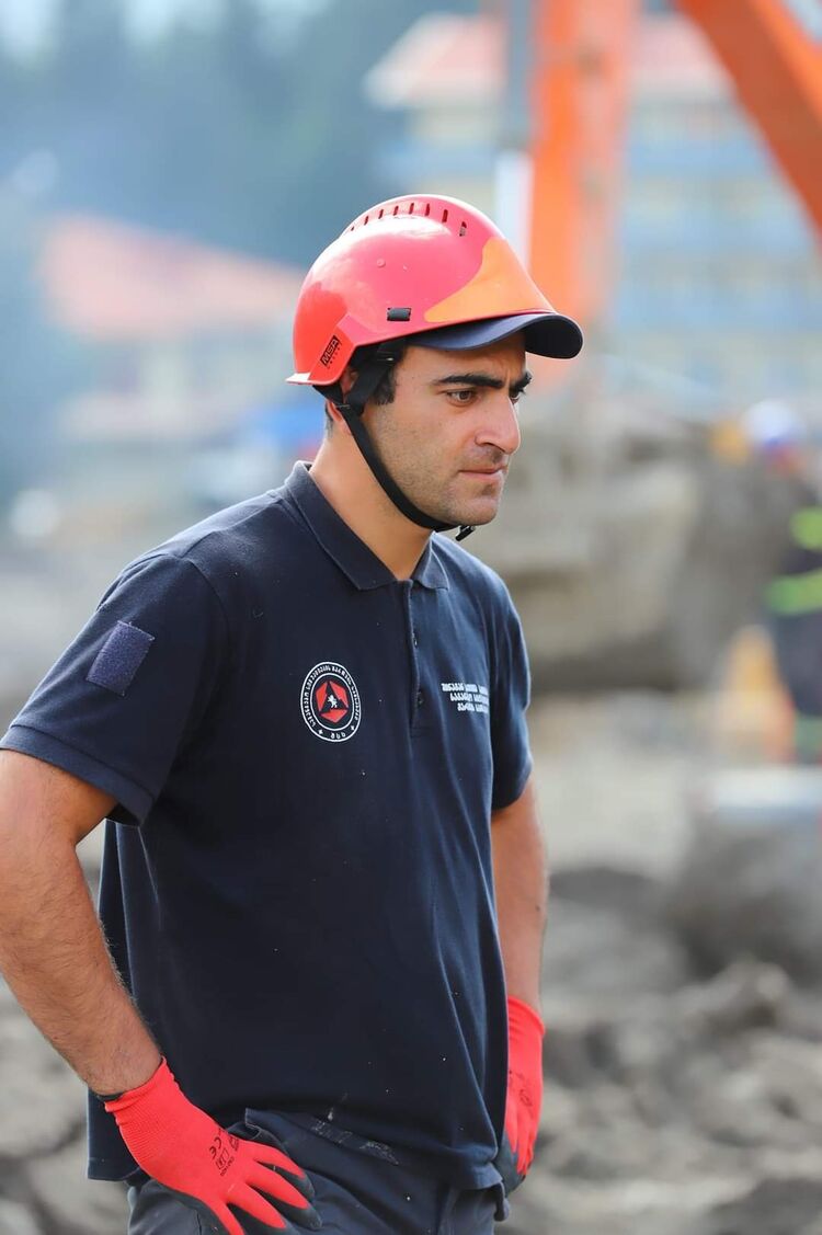  47493128  Temo, 33 ,    Patrai