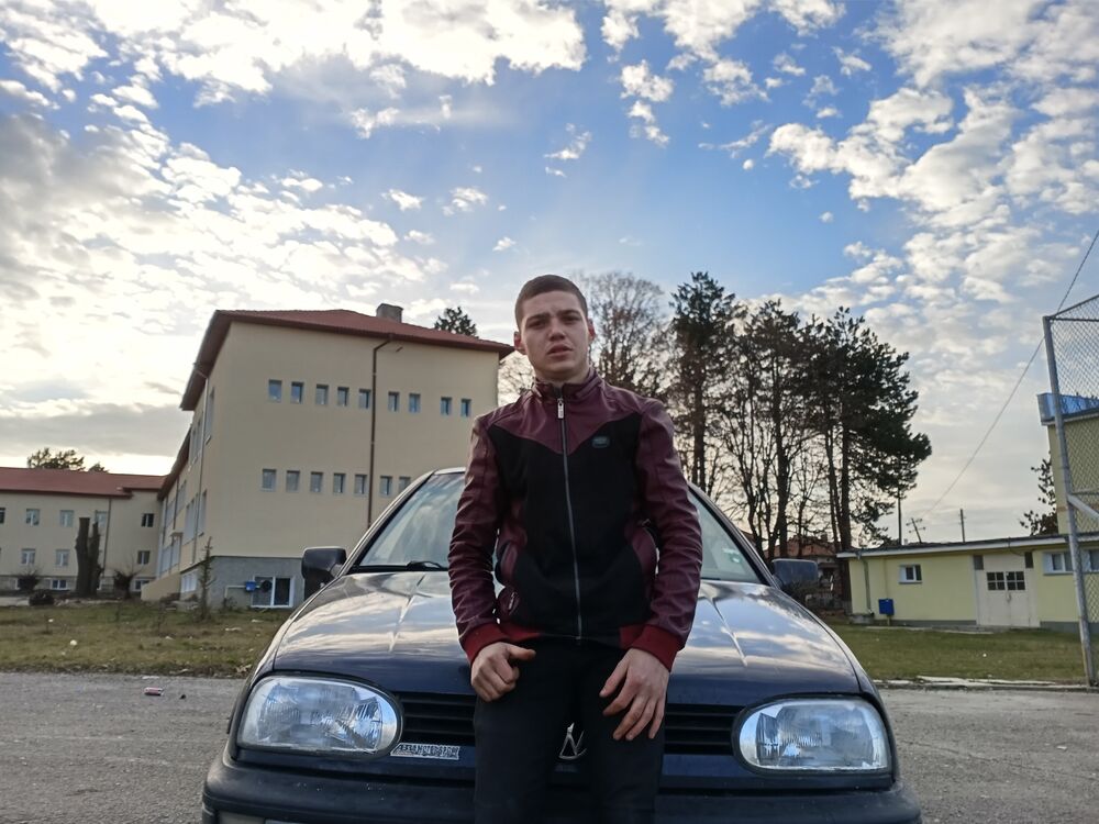  42960768  , 25 ,    