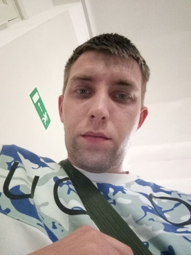  45049238  , 25 ,    