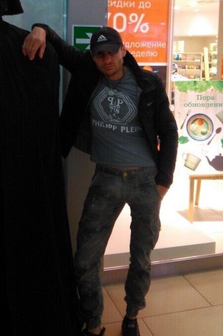  16905368  Sergei, 46 ,    
