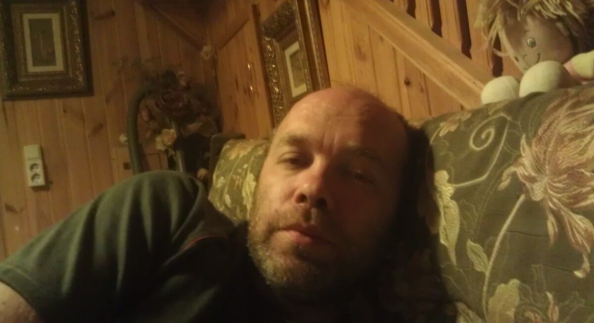  ,   Evgen, 48 ,   ,   , c 