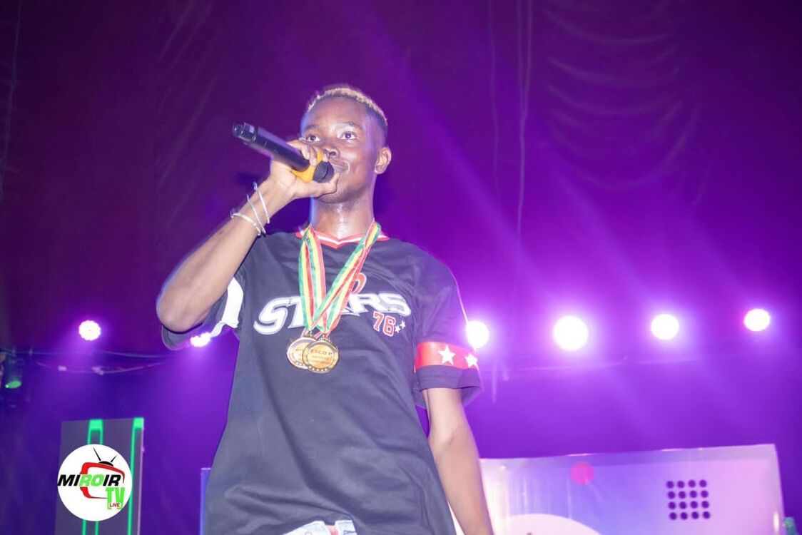 ���� 42152818 ����� Adama, 24 ����, ���� ���������� � ������