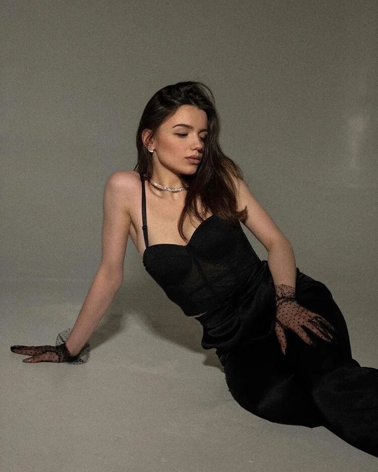  ,   , 24 ,   ,   