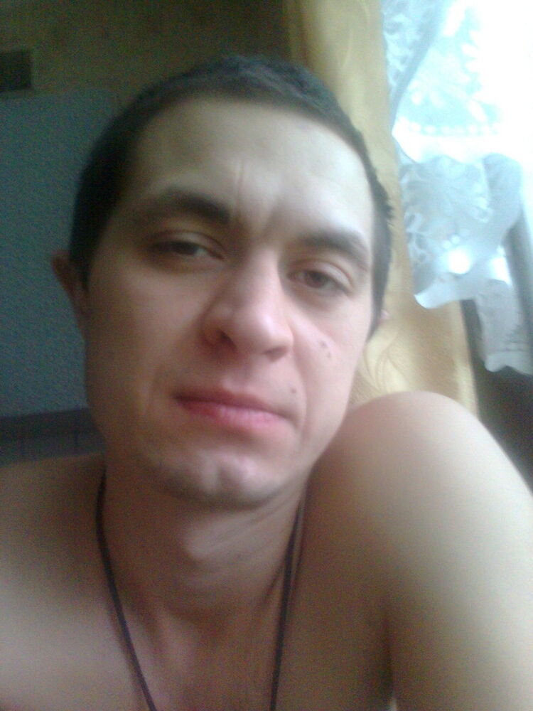  18820048  , 33 ,    