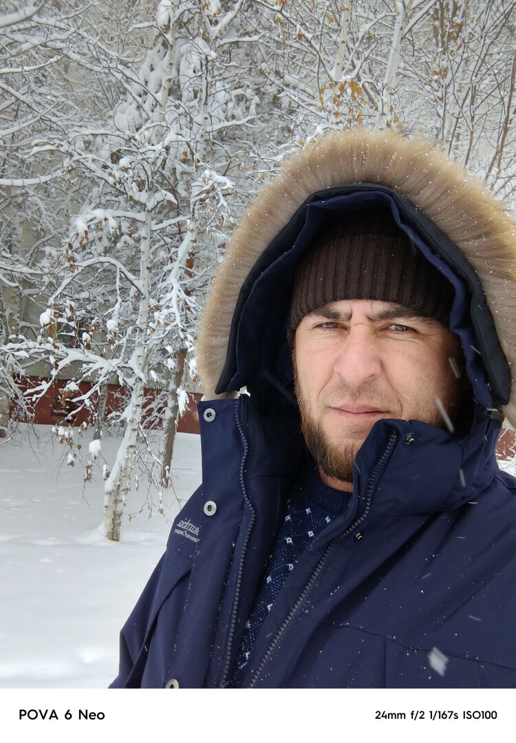  49259408  Komil, 38 ,    