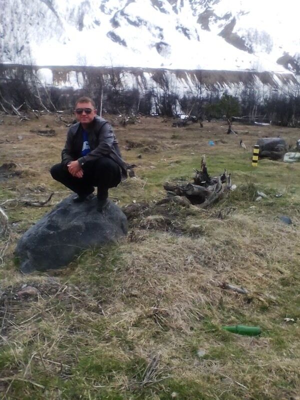  8057198  Sergey, 52 ,    