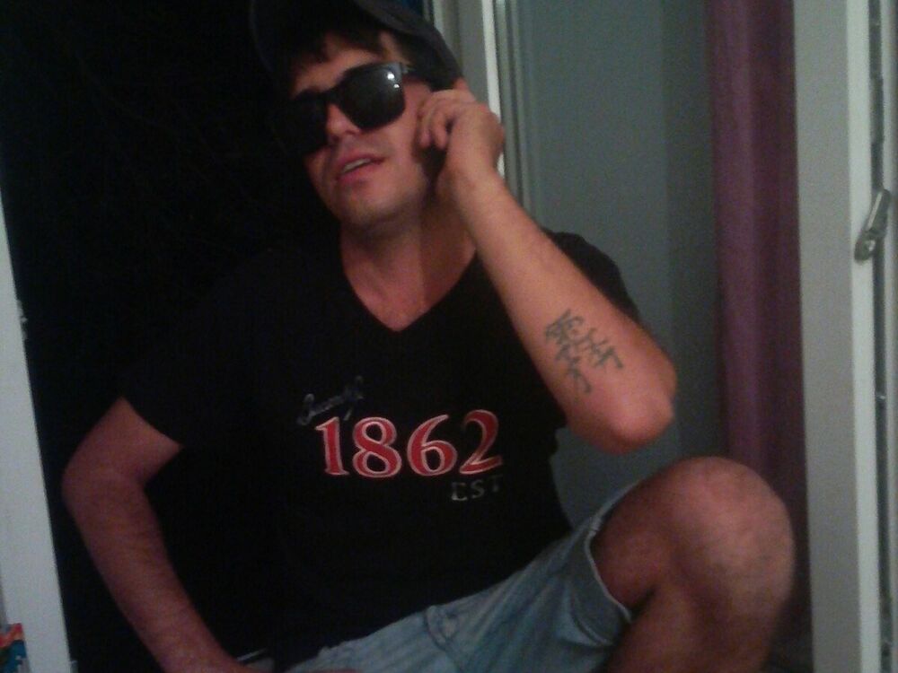  ,   Diman, 32 ,   ,   , c 