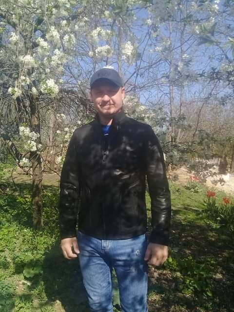  32730588  Ruslan, 51 ,    