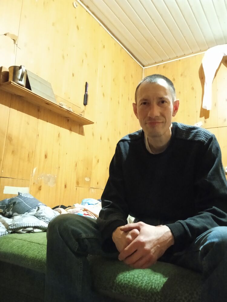  ,   Sergei, 45 ,     , c , 