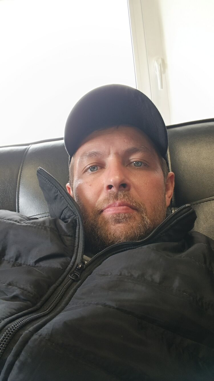  52773688  , 35 ,    