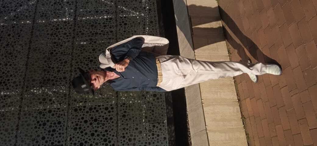  23297988  , 67 ,    