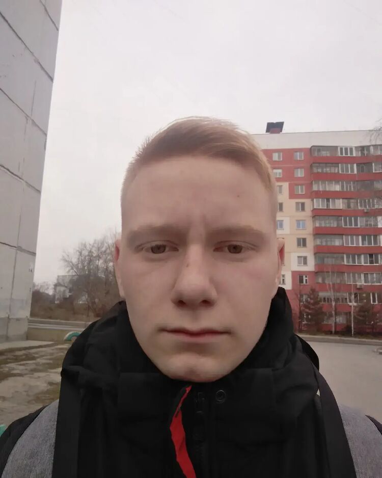  41136268  , 20 ,    