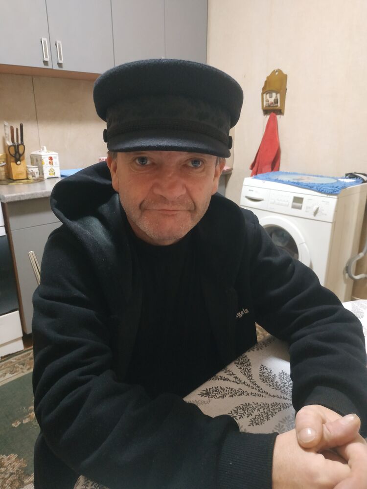  39341388  , 52 ,    
