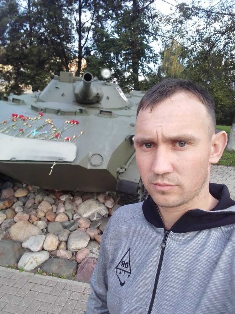  49834048  , 30 ,    