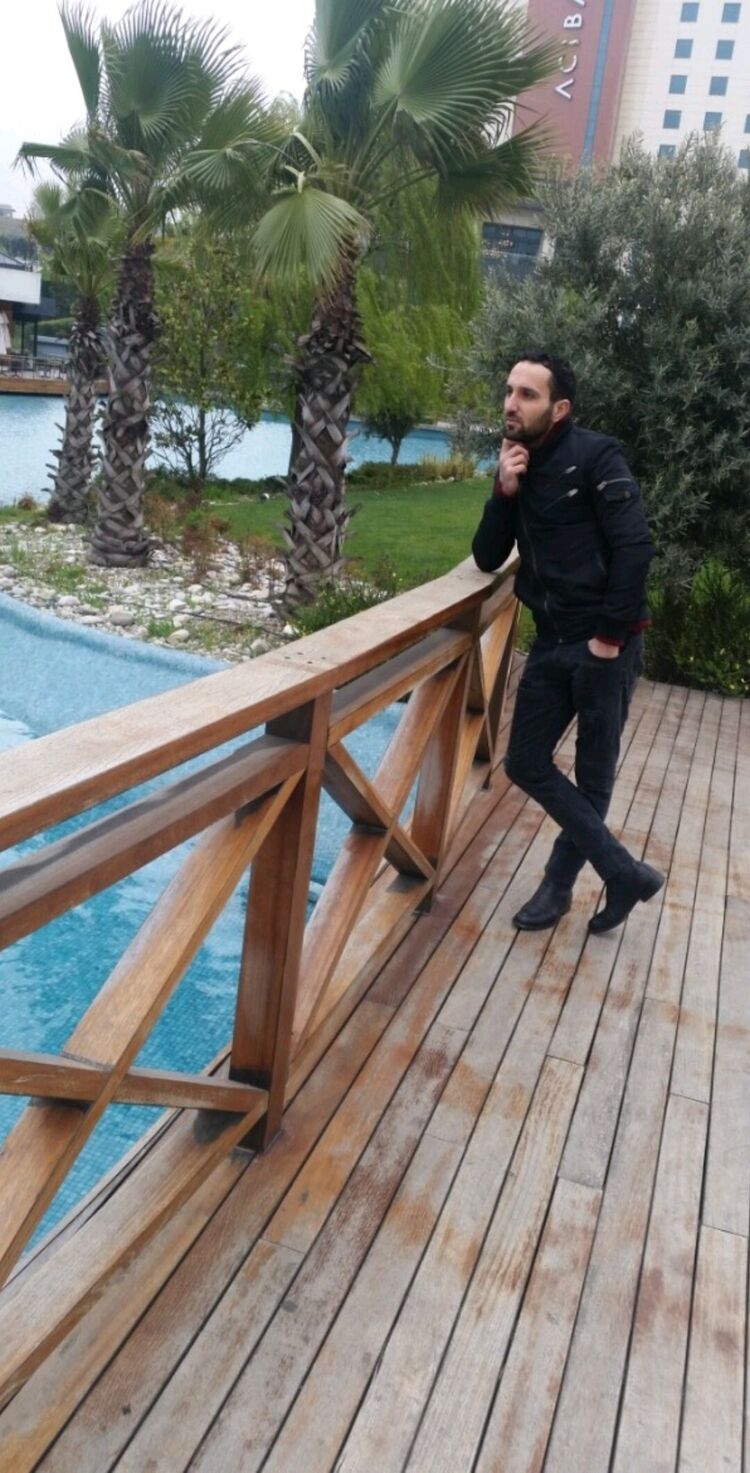  42713518  Yusuf, 40 ,    