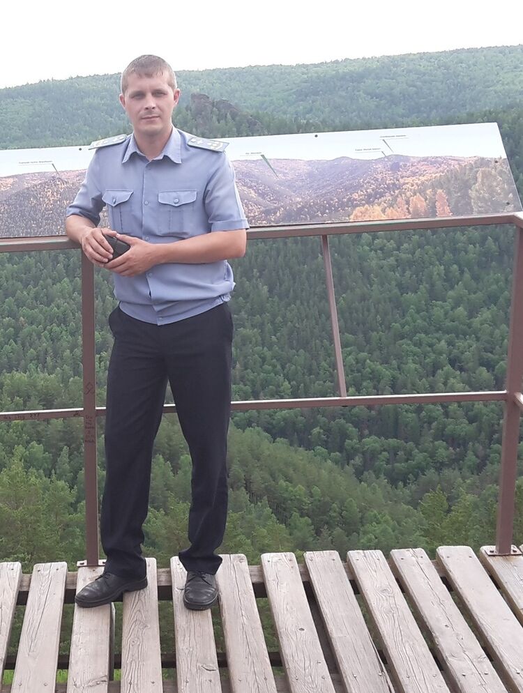  ,   Alex, 41 ,   ,   , c 
