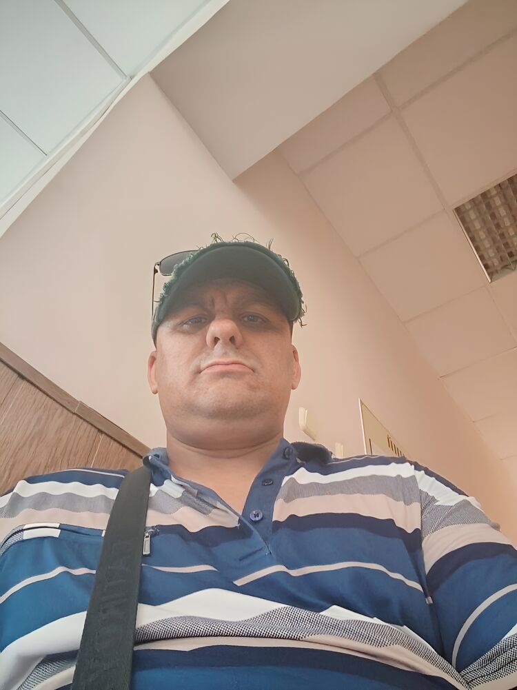  46627688  , 42 ,    