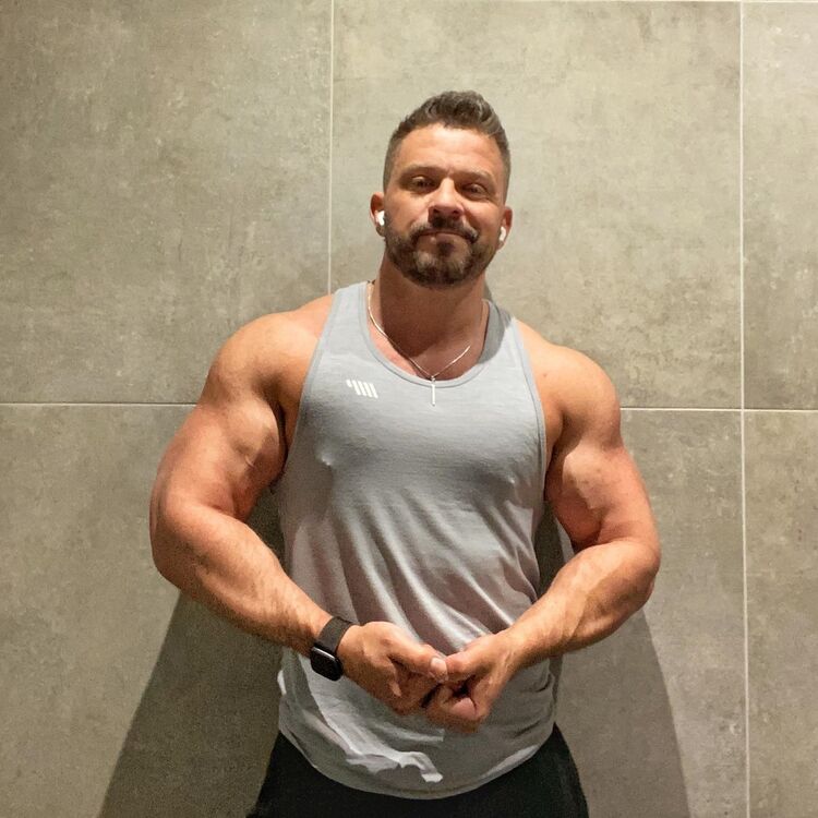  45383258  , 39 ,    