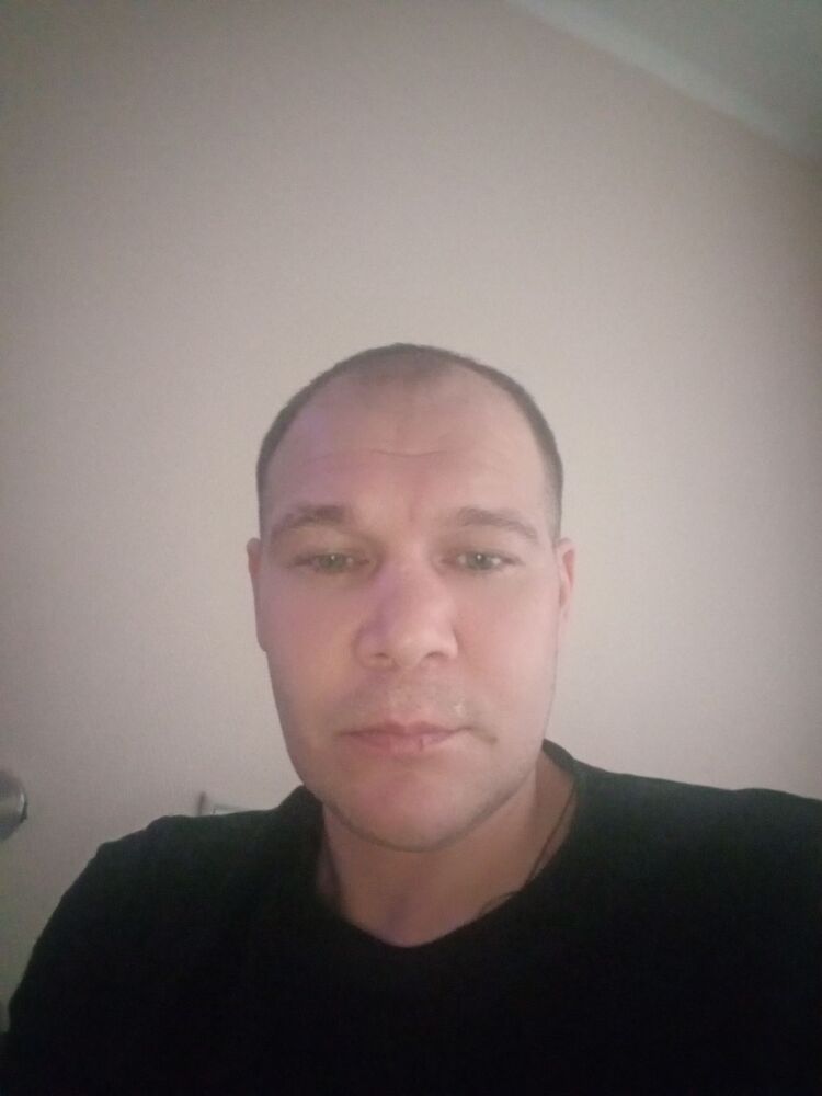  54189998  Ivan, 40 ,    