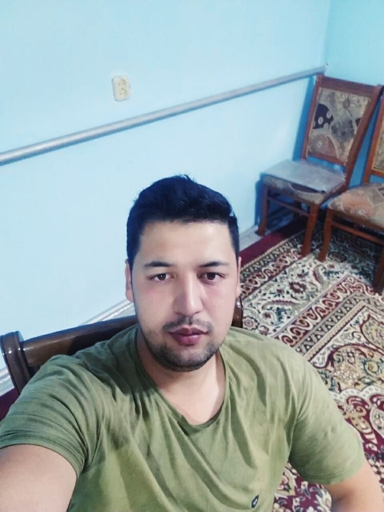  18009038  Mansur, 31 ,    