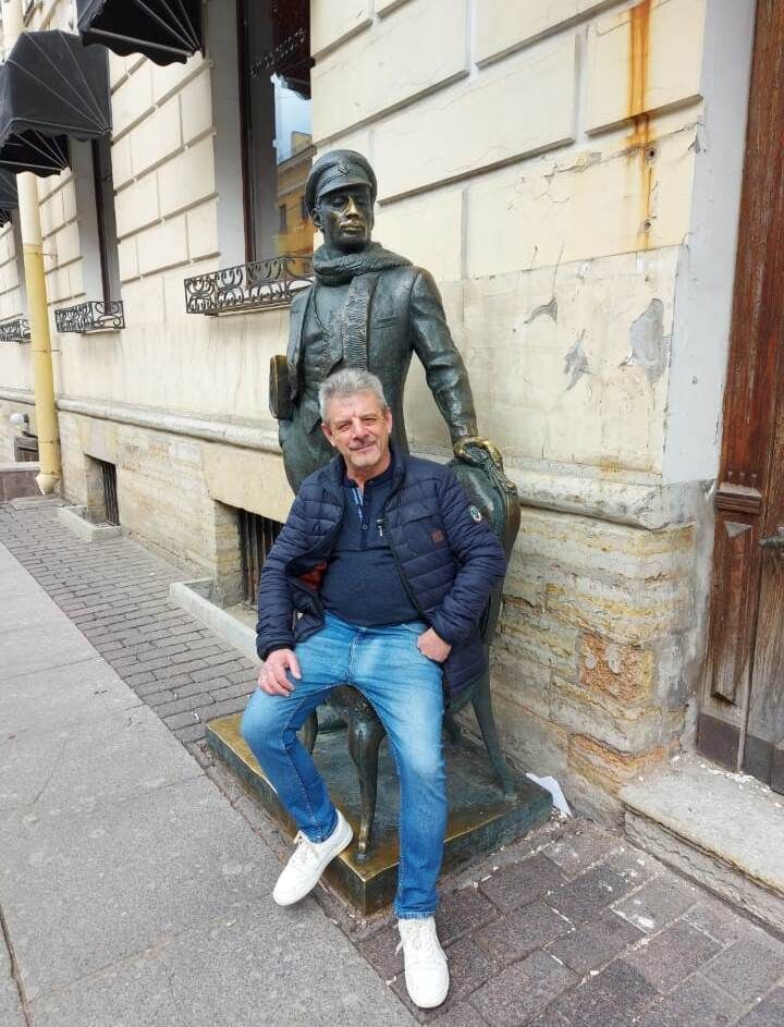  54437679  , 62 ,    -