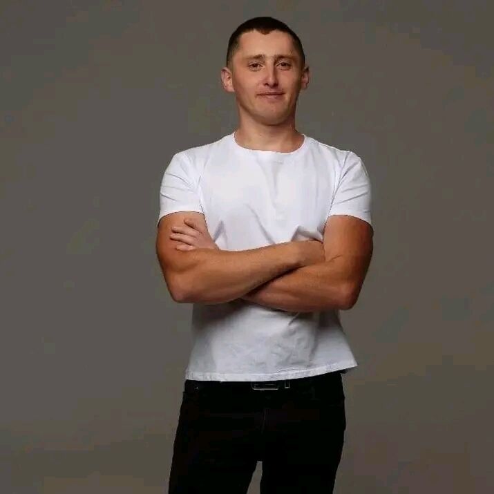  54685138  Andriy, 30 ,    