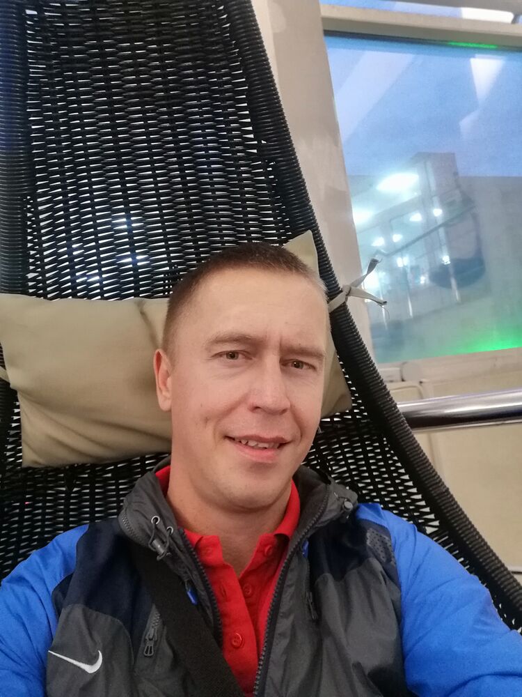  ,   Alex, 40 ,   c 