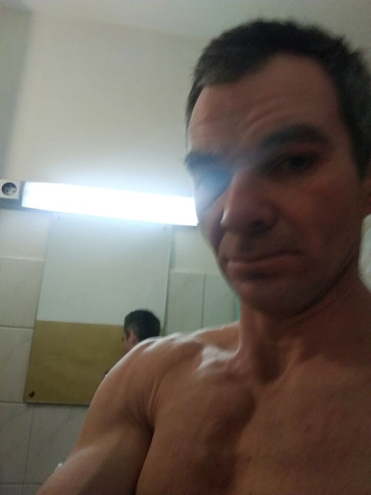  ,   Robert, 48 ,   ,   , c 