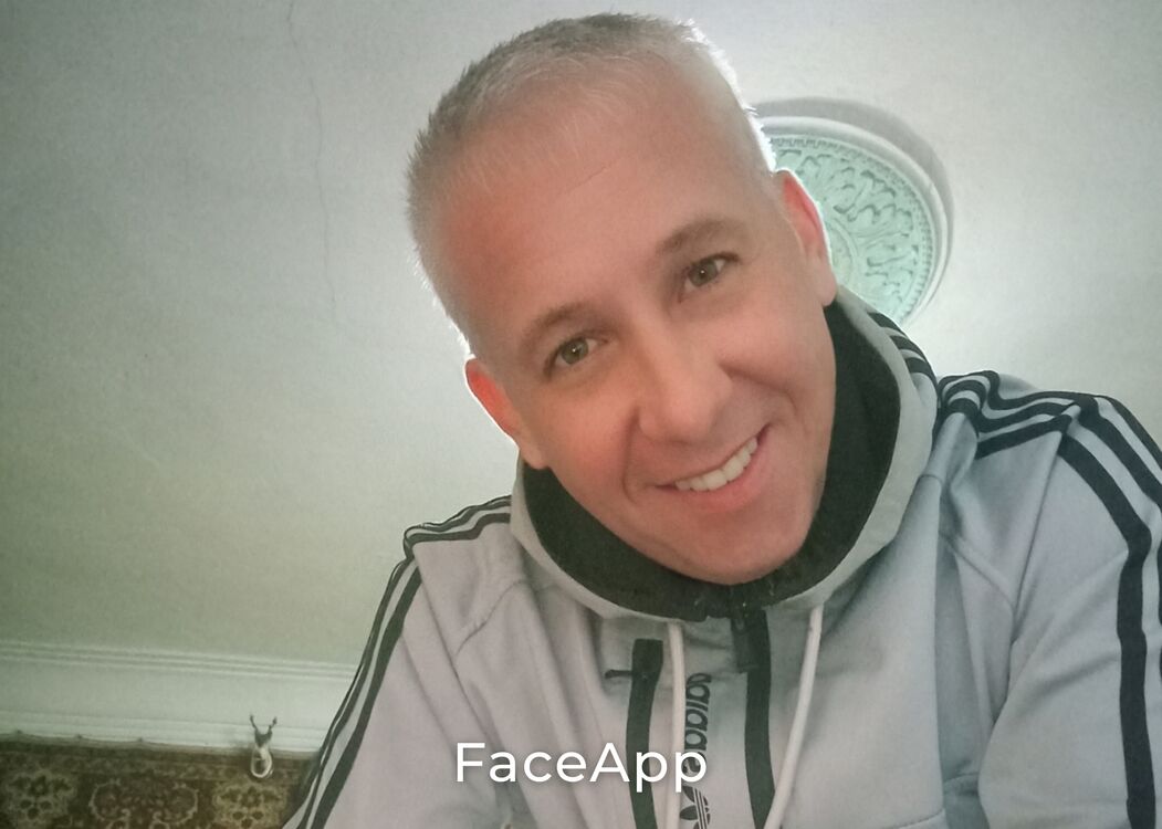  49282448  Ruslan, 44 ,    