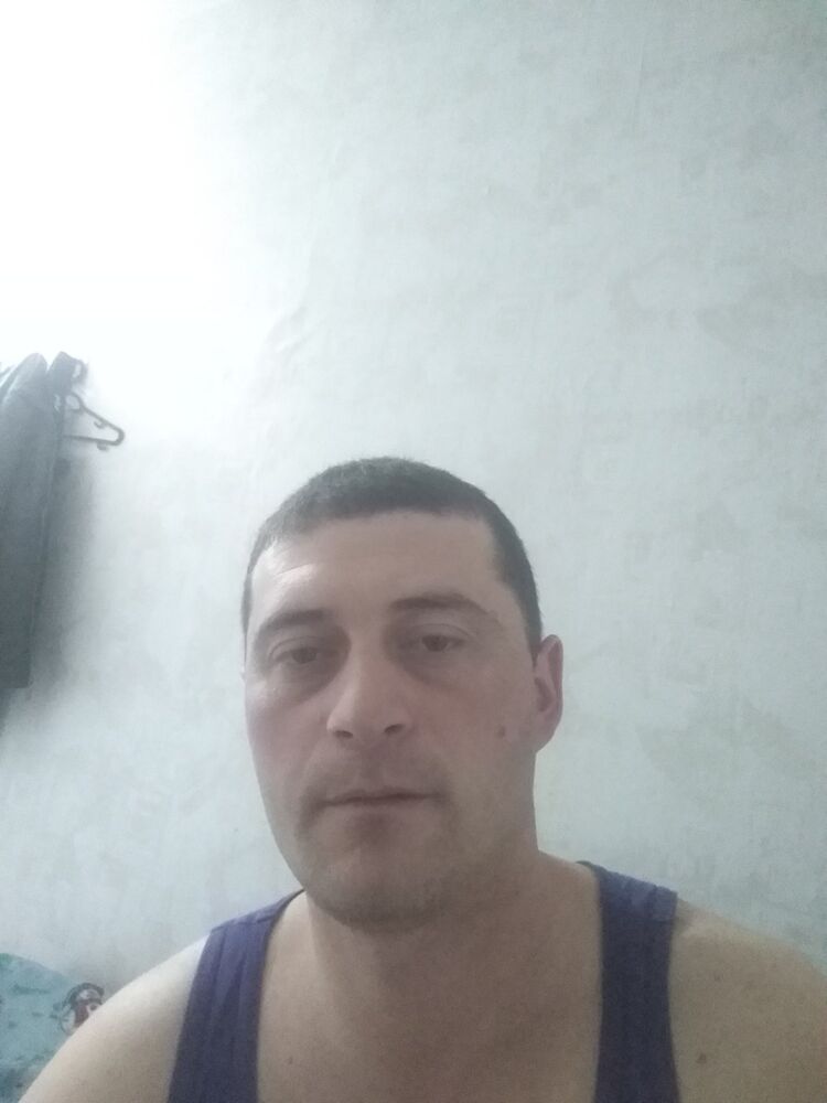  15879128  Bego, 36 ,    
