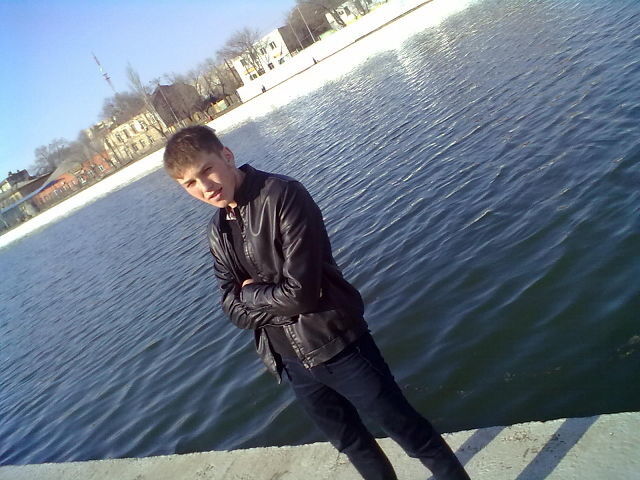  ,   Ruslan, 36 ,   ,   , c 