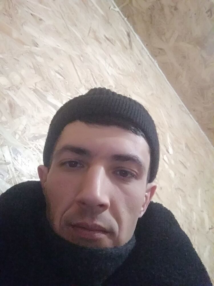 18831098  , 39 ,    