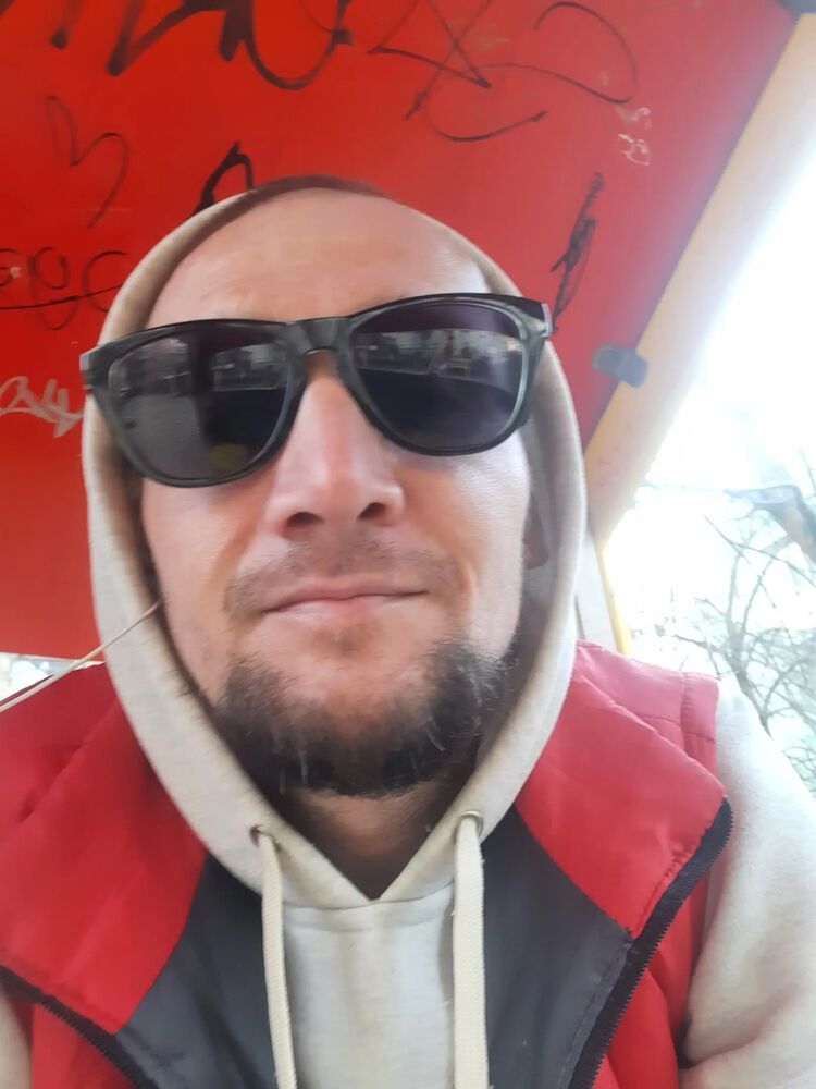  36992668  , 38 ,    --