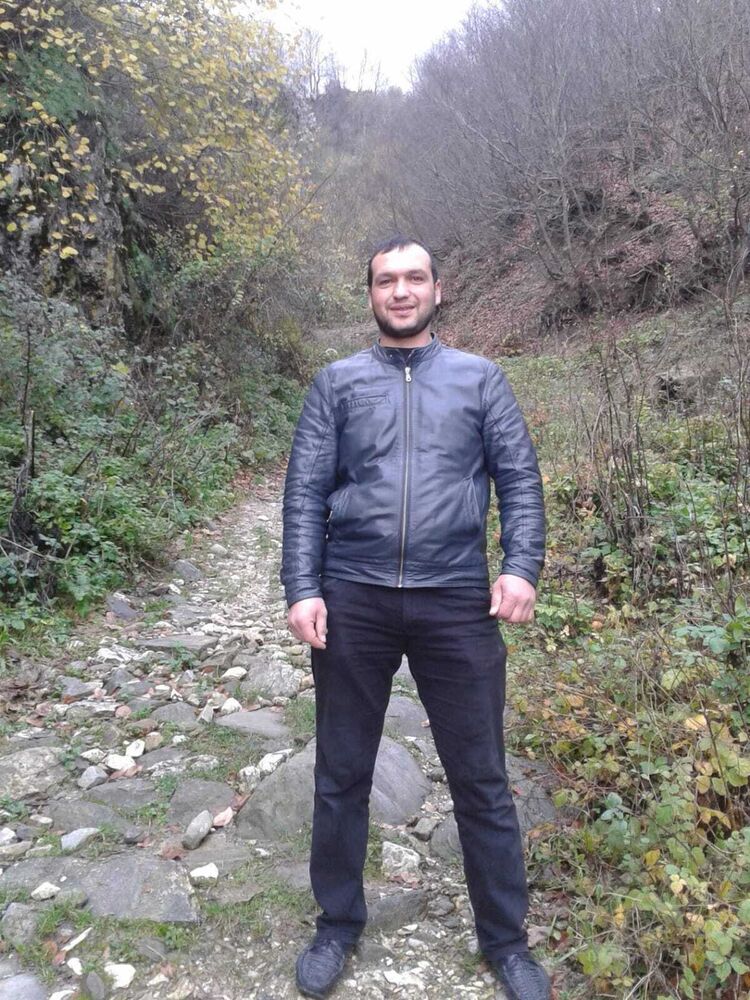  38626438  Ali aslan, 43 ,    