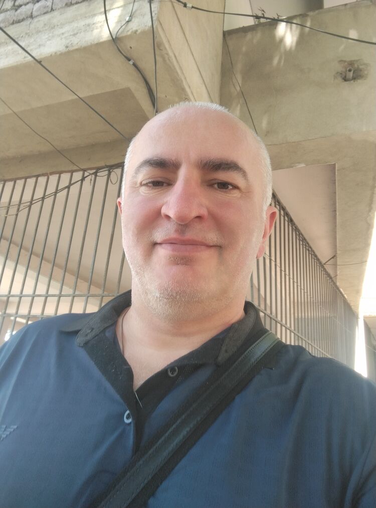  ,   Goga, 43 ,     , c 