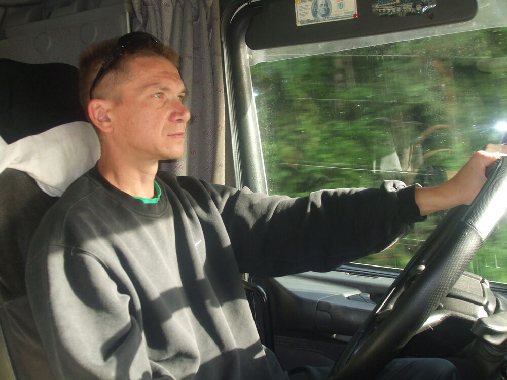  5413408  Vlad, 54 ,    