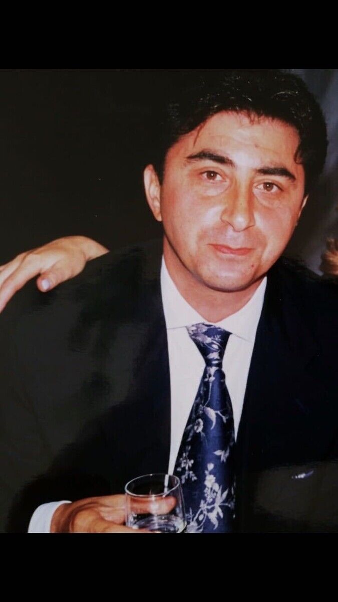  22289678  Eli, 53 ,    