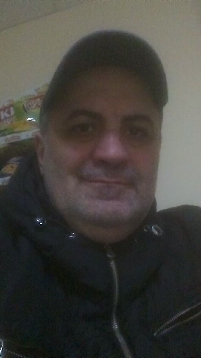  18250168  , 53 ,    