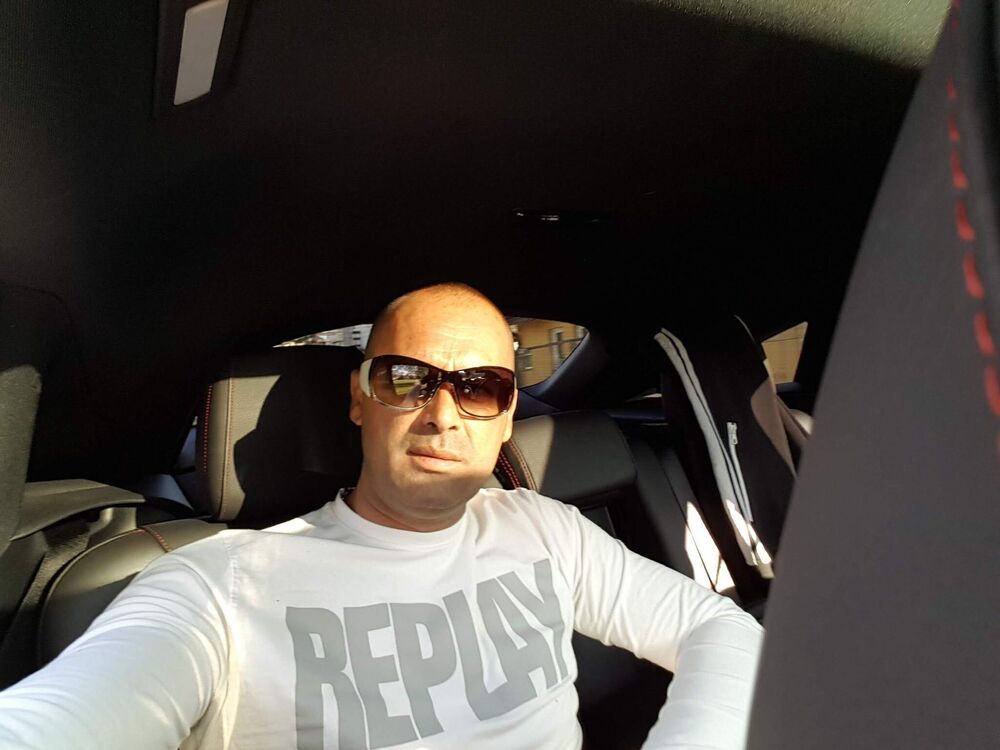  36634838  VALENTIN, 25 ,    