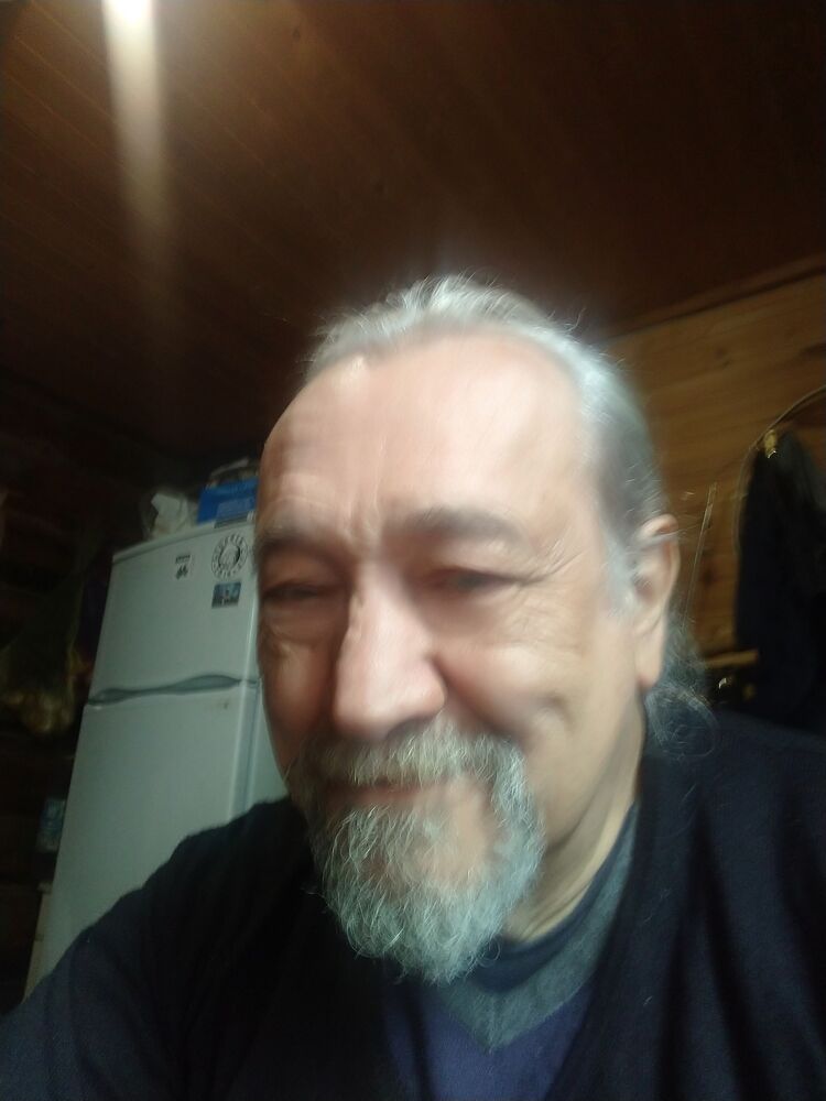  45351838  Alex, 69 ,    