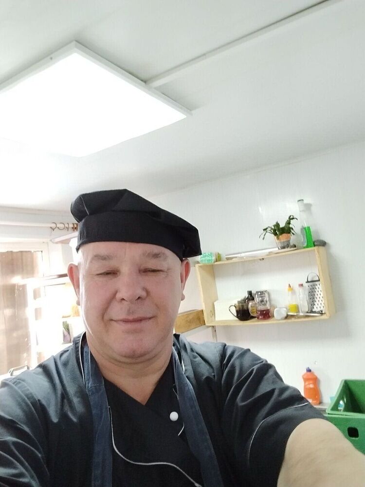  45033278  , 57 ,    