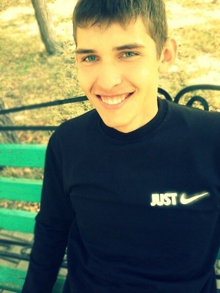  6928808  Ivan, 31 ,    -