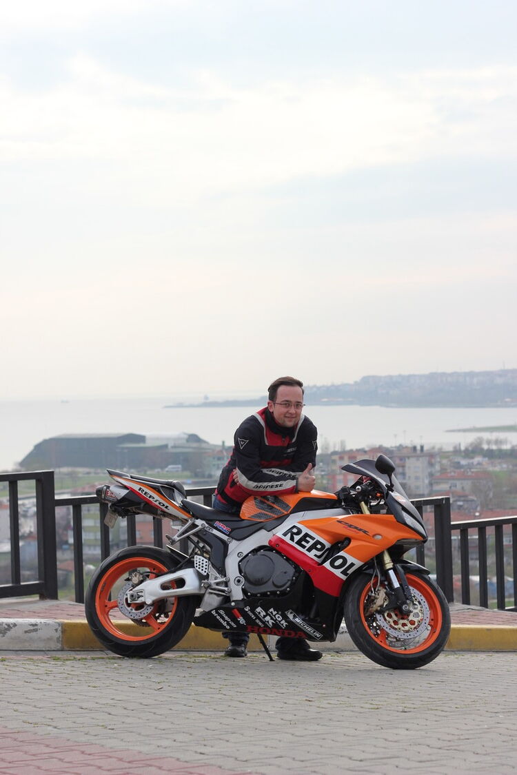  6779318  Ahmet, 37 ,    