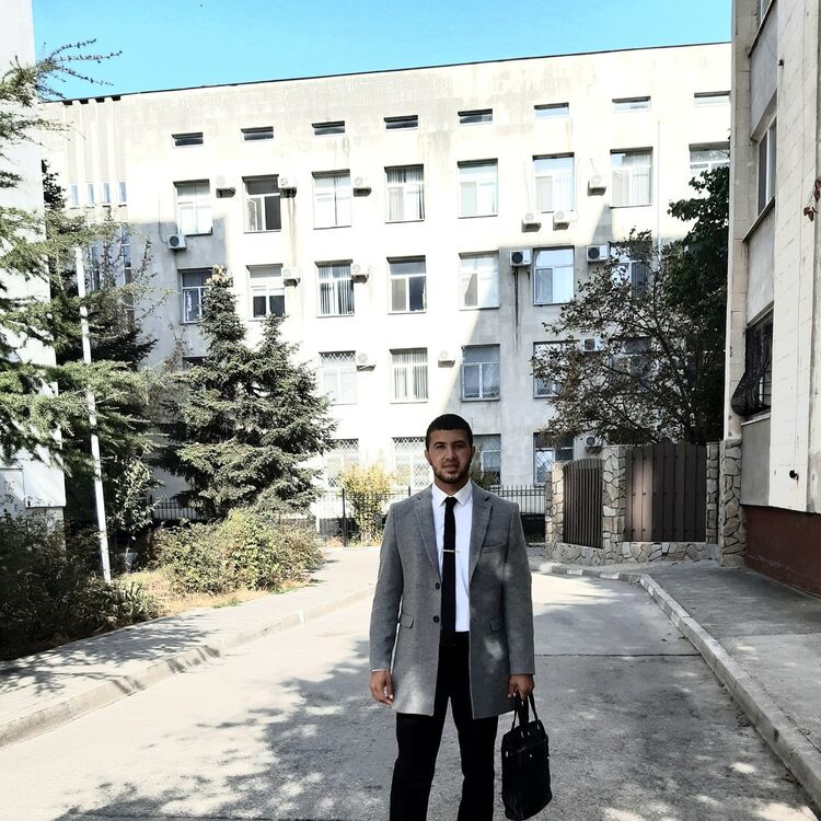 18756668  , 33 ,    