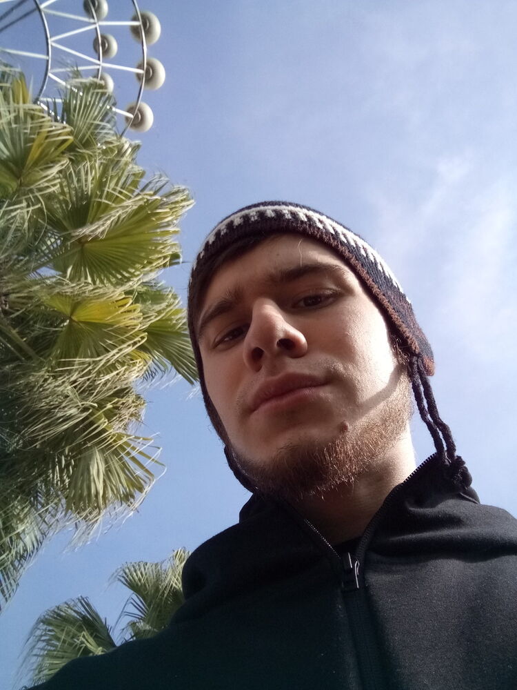  8591238  Denis Gaft, 33 ,    