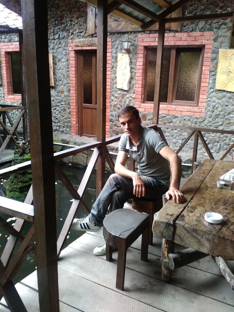  ,   Irakli, 39 ,     , c 
