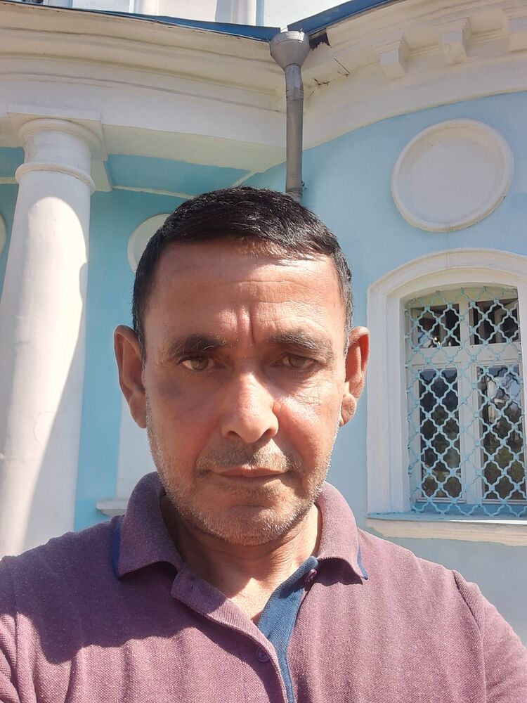  ,   Artur, 36 ,   ,   