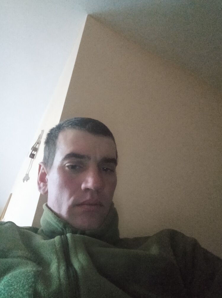  37993398  , 43 ,    