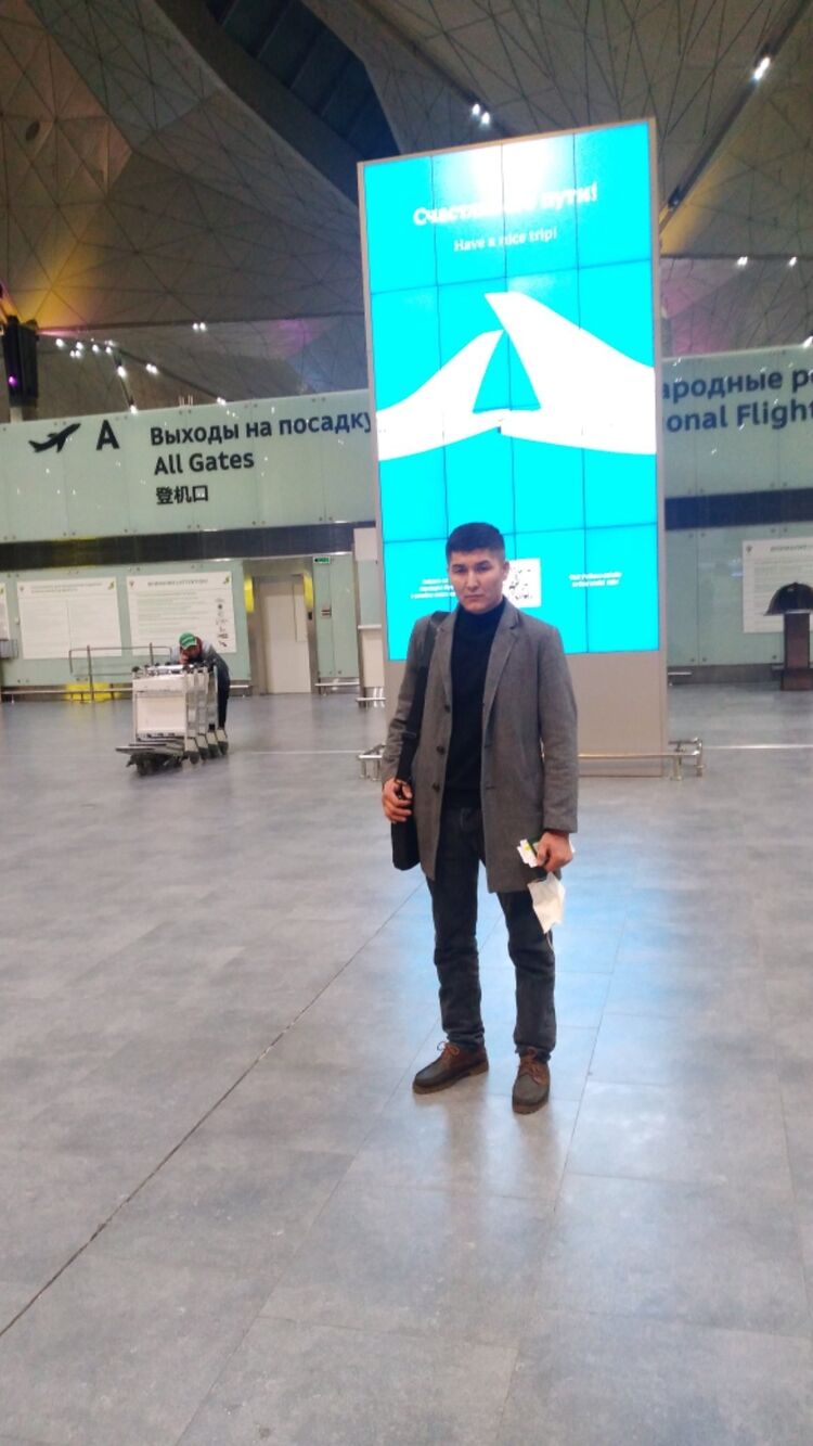  35739418  , 37 ,    -